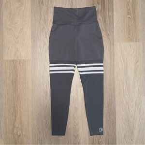 Bombshell Sportswear Gray & White Thigh High Leggings - Size Small